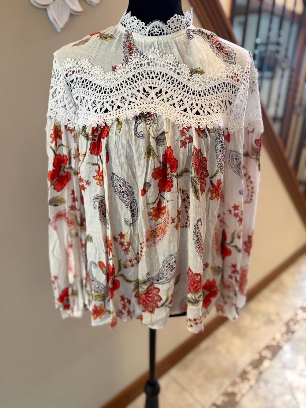 Fate Floral Lace Boho Blouse Top Small NWT Mock Neck Paisley T101